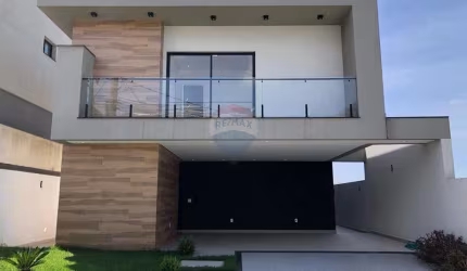 'Casa dos Sonhos: 4 Suítes e Piscina em Arujá'