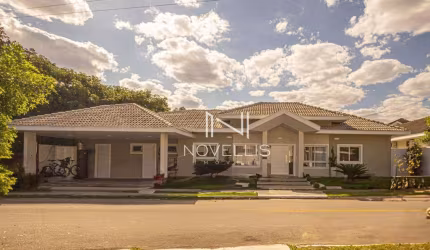 Casa com 3 dormitórios à venda, 240 m² por R$ 2.400.000,00 - Urbanova - São José dos Campos/SP