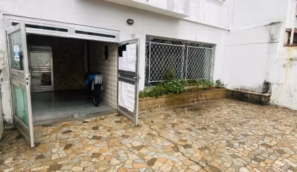 Mega Oportunidade! Sobrado para investimento ou moradia.