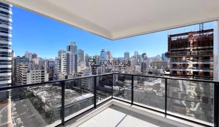 Apartamento com 3 quartos à venda na Rua 207, 81, Meia Praia, Itapema por R$ 3.000.000