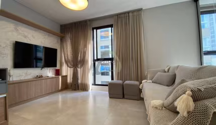 Apartamento com 2 quartos à venda na Rua 270, 449, Meia Praia, Itapema por R$ 1.575.000