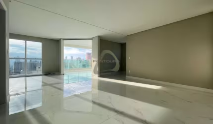 Apartamento com 3 quartos à venda na Rua 298, 469, Meia Praia, Itapema por R$ 1.575.000