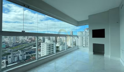 Apartamento com 3 quartos à venda na Rua 232/234, 495, Meia Praia, Itapema por R$ 1.450.000