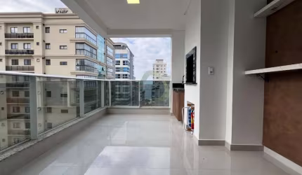 Apartamento com 3 quartos à venda na Rua 319, 225, Meia Praia, Itapema por R$ 2.200.000