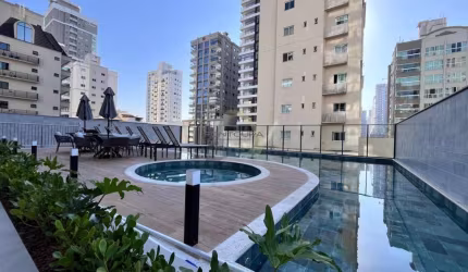 Apartamento com 2 quartos à venda na Rua 302, 300, Meia Praia, Itapema por R$ 1.130.000