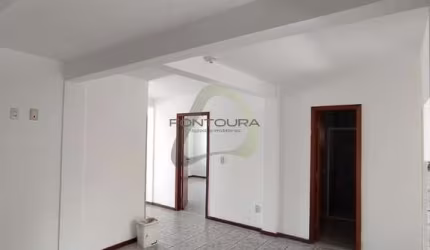 Casa em condomínio fechado com 3 quartos à venda na Rua 306, 1111, Meia Praia, Itapema por R$ 945.000