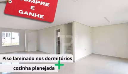 Sobrado com 3 dormitórios à venda, 109 m² por R$ 720.000,00 - Campo Comprido - Curitiba/PR