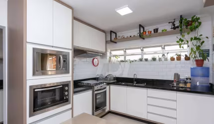 Apartamento com 3 dormitórios à venda, 106 m² por R$ 699.000,00 - Água Verde - Curitiba/PR