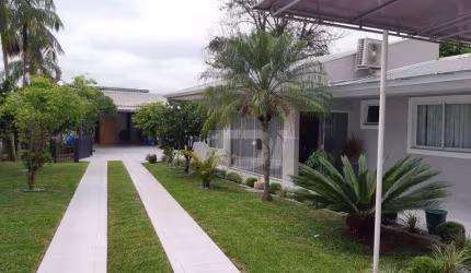 Casa com 4 dormitórios à venda, 283 m² por R$ 1.980.000,00 - Capão Raso - Curitiba/PR