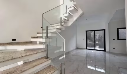 Sobrado com 3 dormitórios à venda, 120 m² por R$ 699.000,00 - Capão da Imbuia - Curitiba/PR