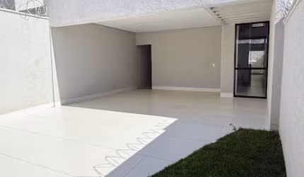 Sobrado 3 Suítes 179 m² com Piscina | Setor Moinho dos Ventos - Goiânia