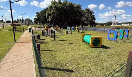 TERRENO EM CONDOMÍNIO – Parqville Quaresmeira