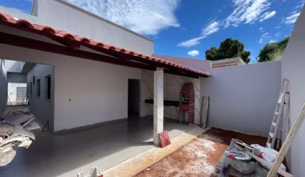 Casa no setor Pontal Sul Acréscimo.