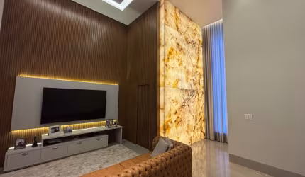 Casa de Alto Padrão – 3 Suítes | Lote 525m² | Área Construída 330m²