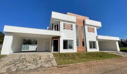 LINDO SOBRADO COM PISCINA NO CONDOMÍNIO BELLE VILLE