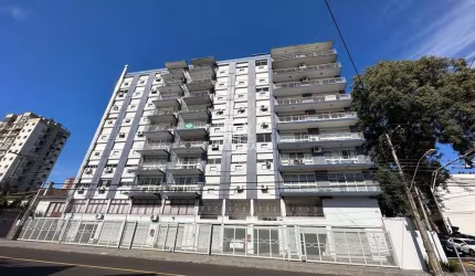 AMPLO APARTAMENTO NO CENTRO DA CIDADE