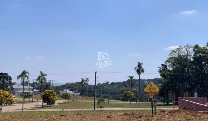 LINDO TERRENO PLANO EM CONDOMÍNIO FECHADO