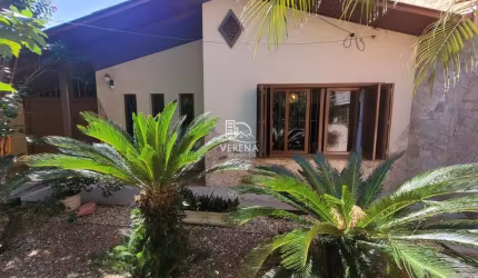 CASA COM 03 DORMITÓRIOS PRÓXIMO AO CENTRO