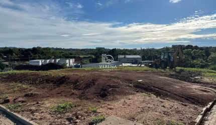 TERRENO COMERCIAL DE ESQUINA NO PARQUE JARDINE