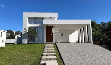 LINDA ALVENARIA CONTEMPORÂNEA EM CONDOMÍNIO FECHADO