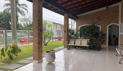 Casa com 6 dormitórios à venda, 454 m² por R$ 1.600.000,00 - Praia das Palmeiras - Caraguatatuba/SP