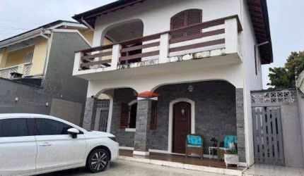 Casa à venda, 122 m² por R$ 750.000,00 - Centro - Caraguatatuba/SP