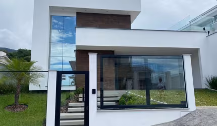 Casa Alto Padrão no Pedra Branca