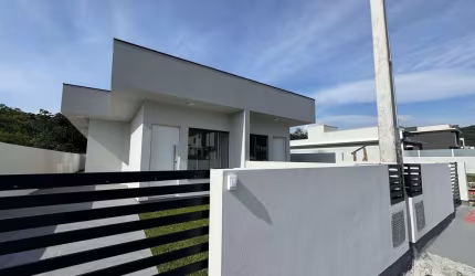 Casa de 3 dormitórios em São José