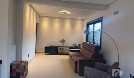 Casa com 4 Dormitórios e Vista Mar em São José