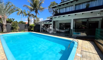 Casa sobrado com piscina à venda - Prainha em São Francisco Do Sul, SC
