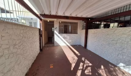 Sobrado à venda - 102 m² | Recém-reformado e pronto para morar!