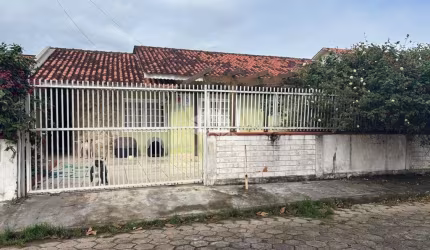 Vendo Casa na Prainha - Conforto e Localização Privilegiada!