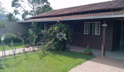 Casa Mista à Venda na Praia do Ervino - São Francisco do Sul/SC