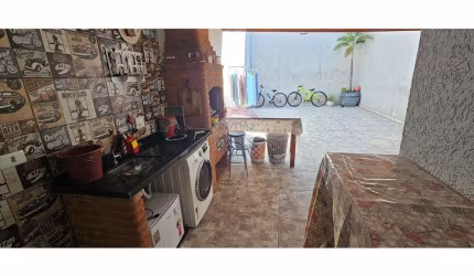 Descubra o Sobrado dos Seus Sonhos em um Bairro Tranquilo e Aconchegante!