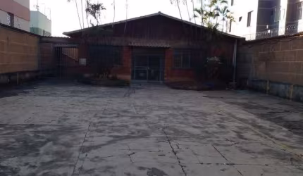 Casa comercial para aluguel, 20 vagas, Santa Tereza - Belo Horizonte/MG