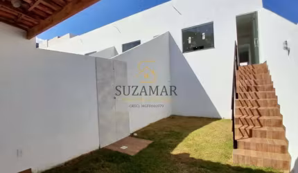 Casa 2 dormitórios para Venda em Governador Valadares, Kennedy, 2 dormitórios, 1 suíte, 1 banheiro, 1 vaga