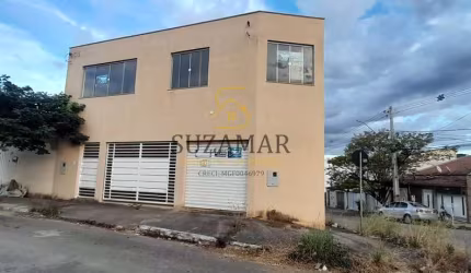 Casa para Venda em Governador Valadares, Castanheiras, 2 dormitórios, 1 banheiro, 1 vaga