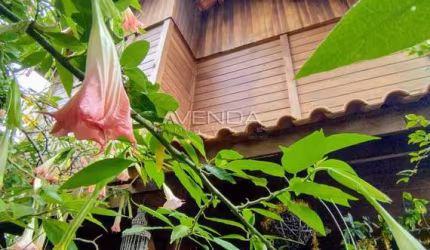 Casa com 3 quartos à venda na Travessa Padre Feijó, 91, Tarumã, Curitiba, 360 m2 por R$ 800.000