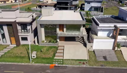 Casa para Venda em Florianópolis, São João do Rio Vermelho, 4 dormitórios, 4 suítes, 5 banheiros, 4 vagas