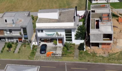 Casa para Venda em Florianópolis, São João do Rio Vermelho, 4 dormitórios, 3 suítes, 4 banheiros, 4 vagas
