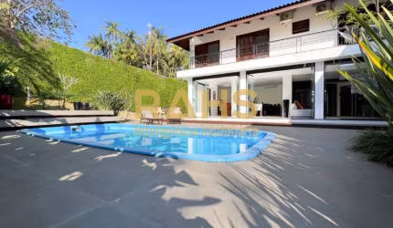 Casas de Condominio à venda em Glória, Joinville