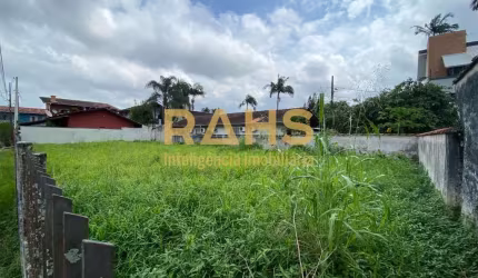 Terreno com 359m² no bairro Bucarein em Joinville/SC