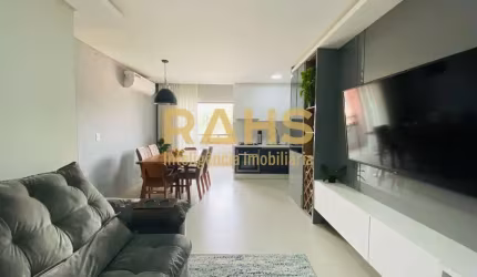 Apartamento semimobiliado à venda no bairro Glória em Joinville/SC