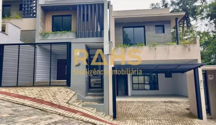 Lindo sobrado a venda no Bairro América