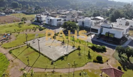 Terreno em Condomínio Fechado na Região Nobre de Pirabeiraba