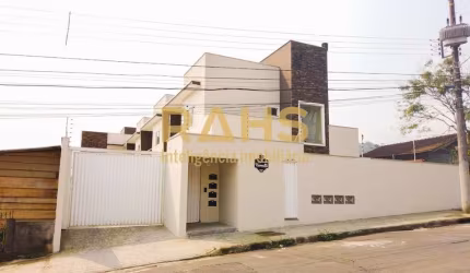 Sobrado Geminado em Condomínio no Bairro Bom Retiro em Joinville - RAHS Imobiliária