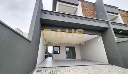Casa Geminada à venda no Bairro Iririú em Joinville/SC.