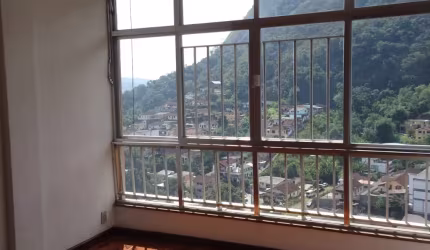 Aptº venda em Quitandinha de 02 quartos