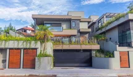 Casa 4 Dormitórios – Lagoa da Conceição – Florianópolis, SC