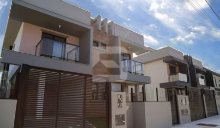 Casa com 3 Dormitórios – Campeche – Florianópolis/SC